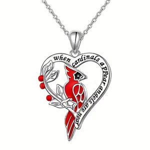 Collana con ciondolo a forma di cuore con incisione di cardinale, uccello e angeli, in lega placcata argento, regalo per lei o per lui - Product Image 1