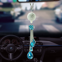 Nouveaux cadeaux de décoration intérieure pour femmes, gadgets automobiles, pendentif de rétroviseur en strass et cristal, accessoires de voiture suspendus