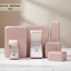 Caja de Joyería de Cuero PU con Hebilla Dorada y Borde Dorado, Caja de Almacenamiento Hecha a Mano para Anillos, Colgantes y Pulseras, Color Rosa - Product Image 1