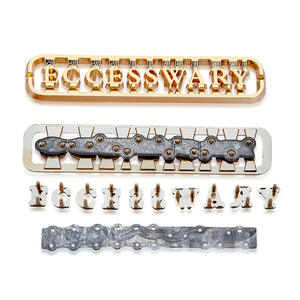 Cina Oem disponibile su misura materiale in acciaio inox ottone ferro in lega di zinco metallo marchio Logo etichetta nome per la borsa - Product Image 2