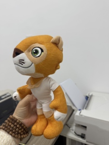 Peluche Mascotte Mondiali 2026 ZAYU MAPLE CLUTCH 25cm, Regalo Personalizzato per Appassionati <span class=keywords><strong>di</strong></span> Calcio - Product Image 5