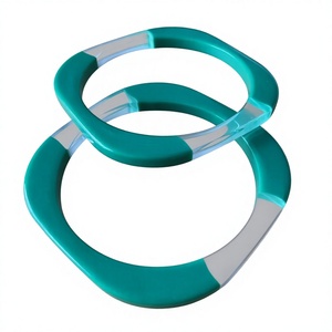 Nouveau bracelet en résine multicolore au design élégant pour femmes, bijoux de mode de haute qualité, bracelet au look tendance, bracelets parfaits pour femmes - Product Image 2