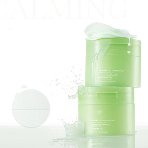 Tampons tonifiants <span class=keywords><strong>Mcube</strong></span> à la vitamine C liquide avec Centella Asiatica pour tous types de peaux |   Réduction des pores, atténuation des rougeurs et des éruptions cutanées |   Faible irritation - Product Image 6