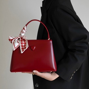Sac de Mariage Rouge pour Femme, Nouveau Sac Seau Carré Rétro Tendance Grande Capacité Portable avec Fermeture Éclair, Sac Panier à Légumes 40 - Product Image 1