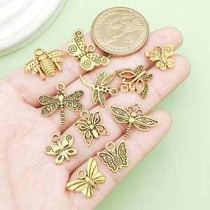 Pendentif en alliage d'or antique, motifs papillon, libellule, abeille, accessoire de bijouterie DIY, apprêts artistiques rétro pour projets créatifs - Product Image 2