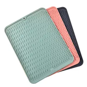 Factory Price Non-slip Mat Insulation Holder Silicone Drainage Drying Heat Pad Protection Table Dish Placemat Tray Kitchenware