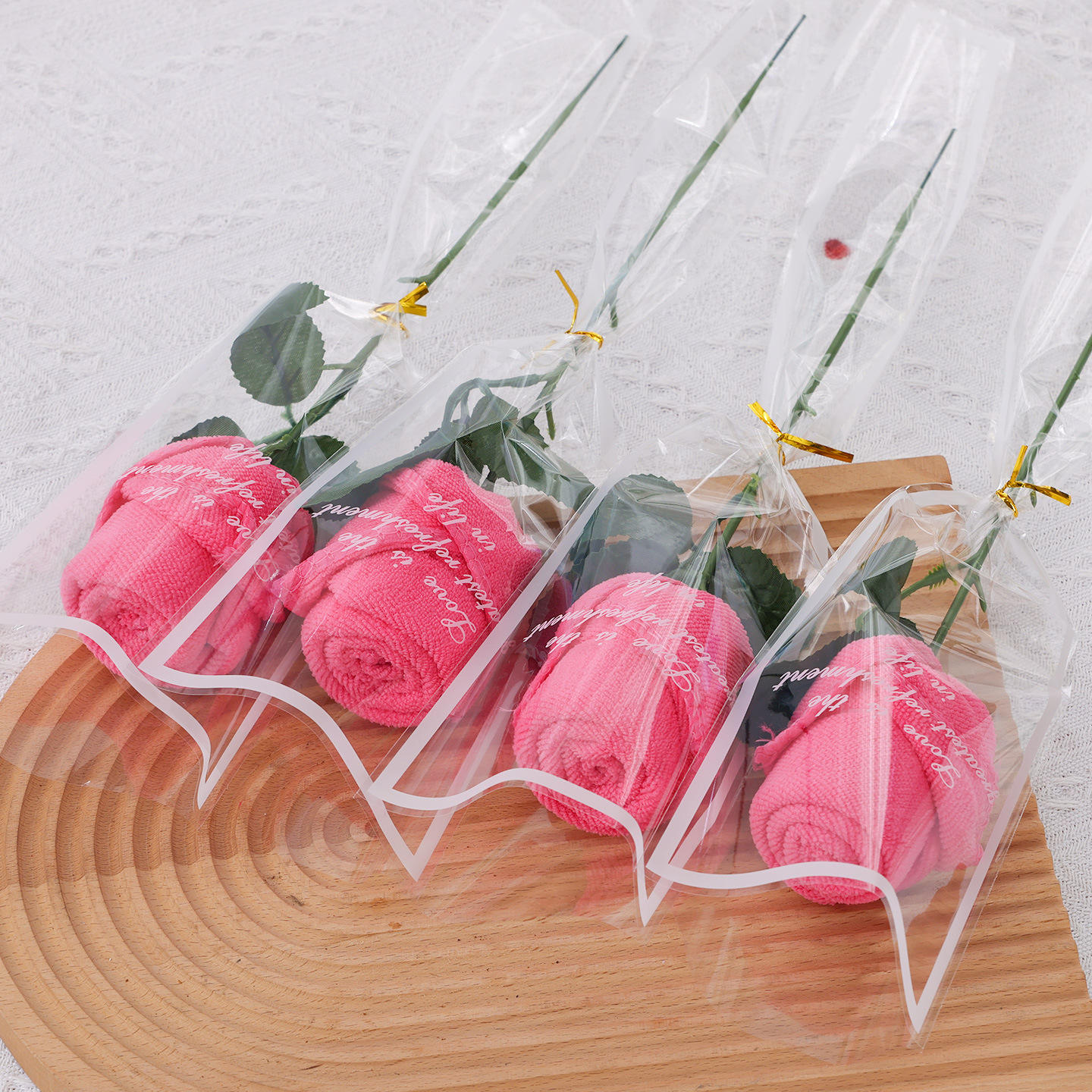 สีแดงกุหลาบ