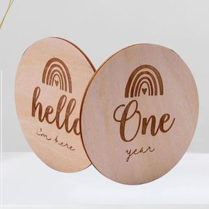Accessoires photo personnalisés pour nouveau-nés, cartes mensuelles en bois pour bébé, disques en bois pour étapes importantes - Product Image 2