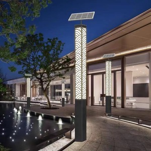Lampadaire solaire de jardin à LED blanc chaud avec abat-jour en verre, corps en aluminium IP66, 2700K, détecteur de mouvement, éclairage extérieur, garantie 10 ans - Product Image 1