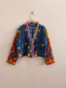 Chaqueta Kantha Reversible de Algodón para Mujer, Diseño Festivo con Parches Transpirables, Artesanía Única para Regalo - Product Image 2