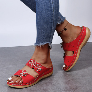 Sandalias de cuña para mujer de talla grande, estilo retro con flores, para exteriores, casuales, tipo chancla. - Product Image 6