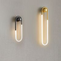 Applique murale LED minimaliste moderne en acrylique pour l'éclairage intérieur, décoration d'hôtel de luxe dans la chambre à coucher, le salon
