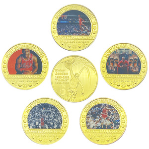 5 pièces de monnaie commémoratives en or de <span class=keywords><strong>Jordan</strong></span>, édition étoiles du basketball : plaquées or 24 carats, parfaites pour la collection ou comme cadeaux - Product Image 1