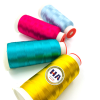 Vente en gros de fil à broder à la machine Ryaon de haute qualité 120d/2 en viscose, fil à broder, fil de soie pour glands verts noir