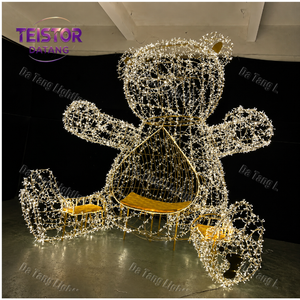 Décoration de Noël extérieure en forme d'ours lumineux à LED pour parcs, fêtes et expositions commerciales - Product Image 3