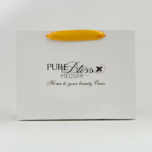 Bolsas de Papel Impresas con Estampado Dorado Personalizadas de Alta Calidad con Asas - Product Image 1