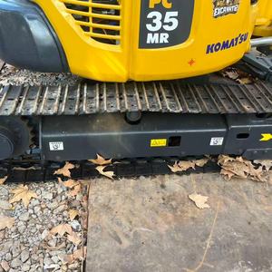 Potente Miniexcavadora de 3.5T para Trabajos Urbanos y de Paisajismo, con Bajo Consumo de Combustible y Alta Eficiencia - Product Image 3