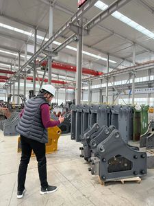 OEM 18-26Ton Sb81 Forno Escavadeira Anexos Side Rock Jack Hammer Conrete Stone Disjuntor Hidráulico para Escavadeira - Product Image 3