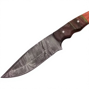Couteau de chasse artisanal en acier Damas, manche en bois, durable, léger, à bord lisse, pour le camping en plein air, en vente - Product Image 1
