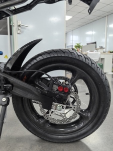 จักรยานไฟฟ้า SAMURAI NOIR Sport Suspension  ขึ้นเนินได้ 45 องศา รับน้ำหนักได้สูงสุด 150 กก. - Product Image 3
