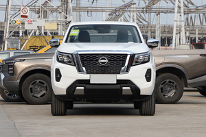 Nissan Navara PICKUP LHD Double Cabine 2.5L Diesel 4x4 R16 d'<span class=keywords><strong>occasion</strong></span> à prix abordable pour <span class=keywords><strong>le</strong></span> marché africain, expédition au port de Tema, Chine - Product Image 2
