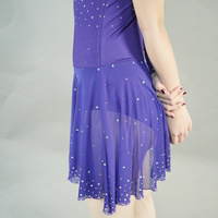 Tenue de Danse et de Compétition Personnalisée avec Logo, Uniforme de Cheerleader Violet à Une Épaule, Imprimé Wildcats, Strass et Pompons