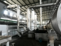Usine de pyrolyse continue pour le recyclage des pneus usagés en huile, capacité de 20 à 50 tonnes, moteur et boîte de vitesses automatique