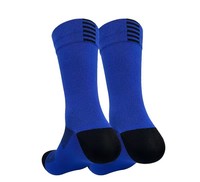 Chaussettes de compression sportives légères et confortables personnalisées à haute performance pour la course à pied et le cyclisme