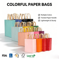 Sacs cadeaux en papier kraft écologiques et colorés personnalisés avec poignées torsadées, emballage en vrac recyclable pour les cadeaux de fête et le shopping