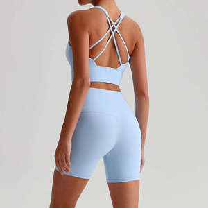 Ensemble de yoga 2 pièces : Crop top dos nageur à encolure dégagée et short taille haute, sans couture, couleur unie, en Spandex et Polyester - Product Image 4