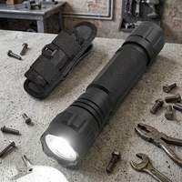 ZOOMFIRE torche professionnelle en alliage d'aluminium lampe de poche tactique de haute qualité avec chargeur IP68
