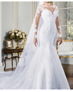 Robes de Mariée Sirène à Manches Longues et Col Rond avec Dos Illusion Transparent - Product Image 4