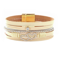 Bracelet en cuir multicouche pour femme avec breloque cœur en strass et fermoir magnétique, bracelet enveloppant, bijou tendance, cadeau, noir, rose, marron