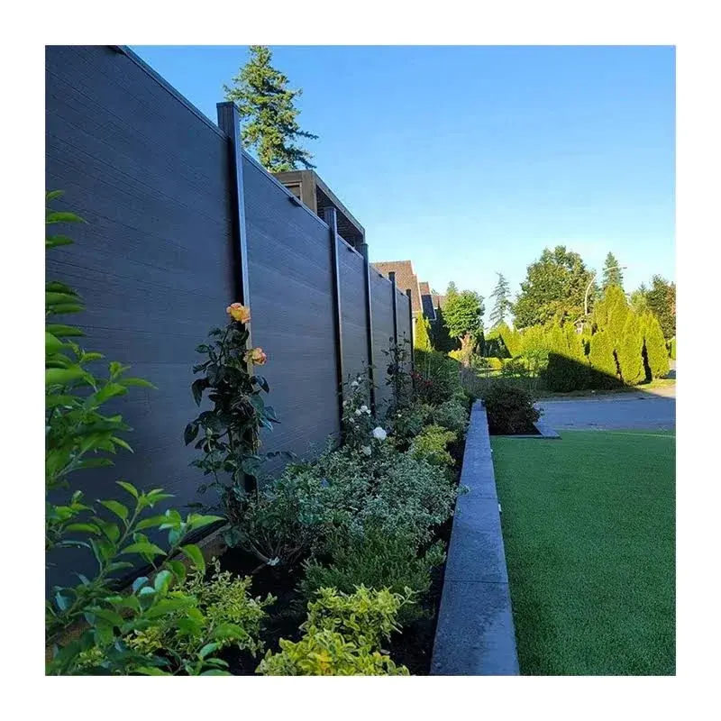 Clôture extérieure en composite wpc de haute qualité panneaux de clôture de jardin de bâtiment moderne