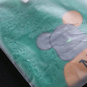 ถุงพลาสติกแบบมีซิปพิมพ์โลโก้สำหรับบรรจุภัณฑ์เสื้อผ้า - Product Image 6