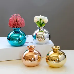 Vase minimaliste en céramique avec poignée, Vase décoratif mignon pour la décoration de la maison Vase en céramique pour la Table