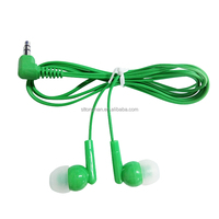 Écouteurs intra-auriculaires filaires colorés de 3.5mm personnalisés Écouteurs jetables de compagnie aérienne à bas prix Vente en gros