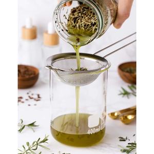 Tratamento Capilar Orgânico 12 Ervas Marroquinas com Óleo de Alecrim: Elixir Natural da Imortalidade e Promotor de Crescimento Gigante - Product Image 4