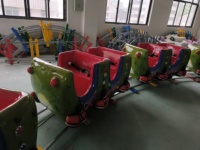 Mainan permainan Karnaval luar ruangan harga grosir mesin anak-anak perdagangan taman hiburan lucu naik Ant jalur kereta listrik