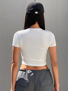 <span class=keywords><strong>Camiseta</strong></span> Corta de Punto Acanalado Blanco Y2K para Mujer, Cuello Halter Cuadrado, Manga Corta con Bordado de Letras y Diseño de Costura de Corsé - Product Image 2