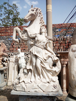 Statue de Lady Godiva en marbre blanc grandeur nature, sculpture de fille sexy avec cheval