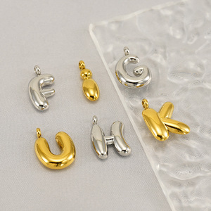 Dijes con Iniciales de Letras en Forma de Burbuja |   Colgante de Alfabeto <span class=keywords><strong>A</strong></span>-<span class=keywords><strong>Z</strong></span> en Acero Inoxidable Plateado y Chapado en Oro PVD de 18K para Fabricació<span class=keywords><strong>n</strong></span> de Joyerí<span class=keywords><strong>a</strong></span> DIY - Product Image 5