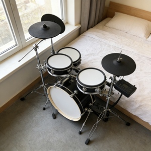 Nuevo Set <span class=keywords><strong>de</strong></span> Batería Electrónica 2025 con Biblioteca <span class=keywords><strong>de</strong></span> Sonidos Ampliada, Perfecto para Canciones <span class=keywords><strong>de</strong></span> Cover y Producción Musical - Product Image 1