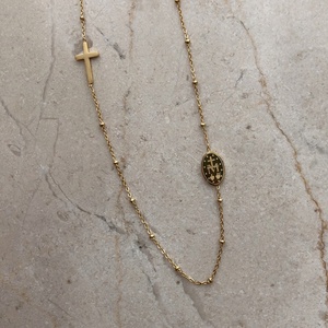 Collares de Moda con Cruz de María Chapados en Oro, Collar Religioso de Acero Inoxidable con Cuentas - Product Image 3