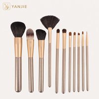 Ensemble de pinceaux de maquillage professionnels en poils doux pour débutants - Pinceaux pour poudre, blush, fard à paupières, détails - Logo personnalisé en gros