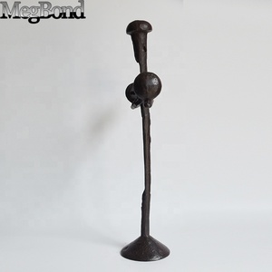 Estatuilla de estatua de Cruz de uñas de Metal religioso grabado en <span class=keywords><strong>bronce</strong></span> de hierro fundido Material de hierro <span class=keywords><strong>oxidado</strong></span> decoración del hogar espacios religiosos - Product Image 5