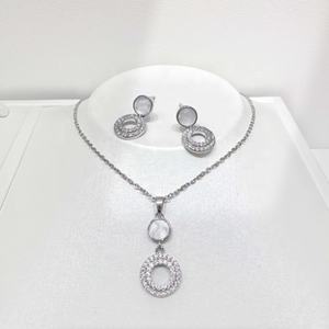 ราคาโรงงาน ชุดเครื่องประดับเงินแท้ 925 ชุบทอง ดีไซน์เรียบหรู ประดับเพชรซิคอน 2 ชิ้น สำหรับผู้หญิง - Product Image 2