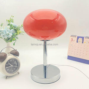 Lámpara de Mesa Ambiental Inspirada en Instagram, Estilo Bauhaus Vintage, Lámpara de Noche Femenina, Lámpara Decorativa para Dormitorio - Product Image 4