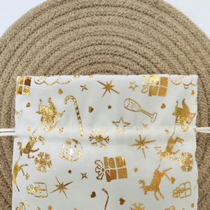 Sac à cordon imprimé avec motif de Noël, logo personnalisé estampé à chaud, pochette de décoration de Noël - Product Image 3