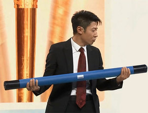 ADMT-1G đi bộ qua Máy dò kim loại độ sâu 50m 100m cầm tay đồng xu Đồng hồ trang sức Máy dò kim loại - Product Image 1